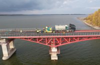 Агентство відновлення відбудовує міст через річку Сула, який важливий для звʼязку між північчю, центром та півднем України