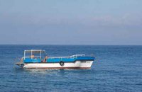 В Феодосии пассажиров спасали с тонущего прогулочного катера