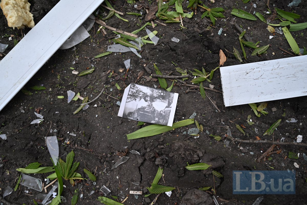 на місці обстрілу Києва, Подільський район, 16 квітня 2026 р