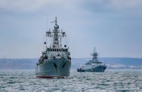 17 російських бойових кораблів і катерів маневрують у Чорному морі 