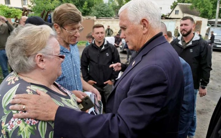 Кандидат у президенти США Майк Пенс прибув до Києва
