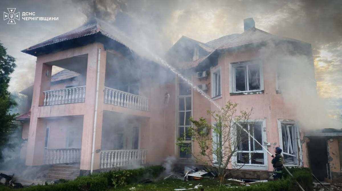 Наслідки обстрілу в Чернігівській області 