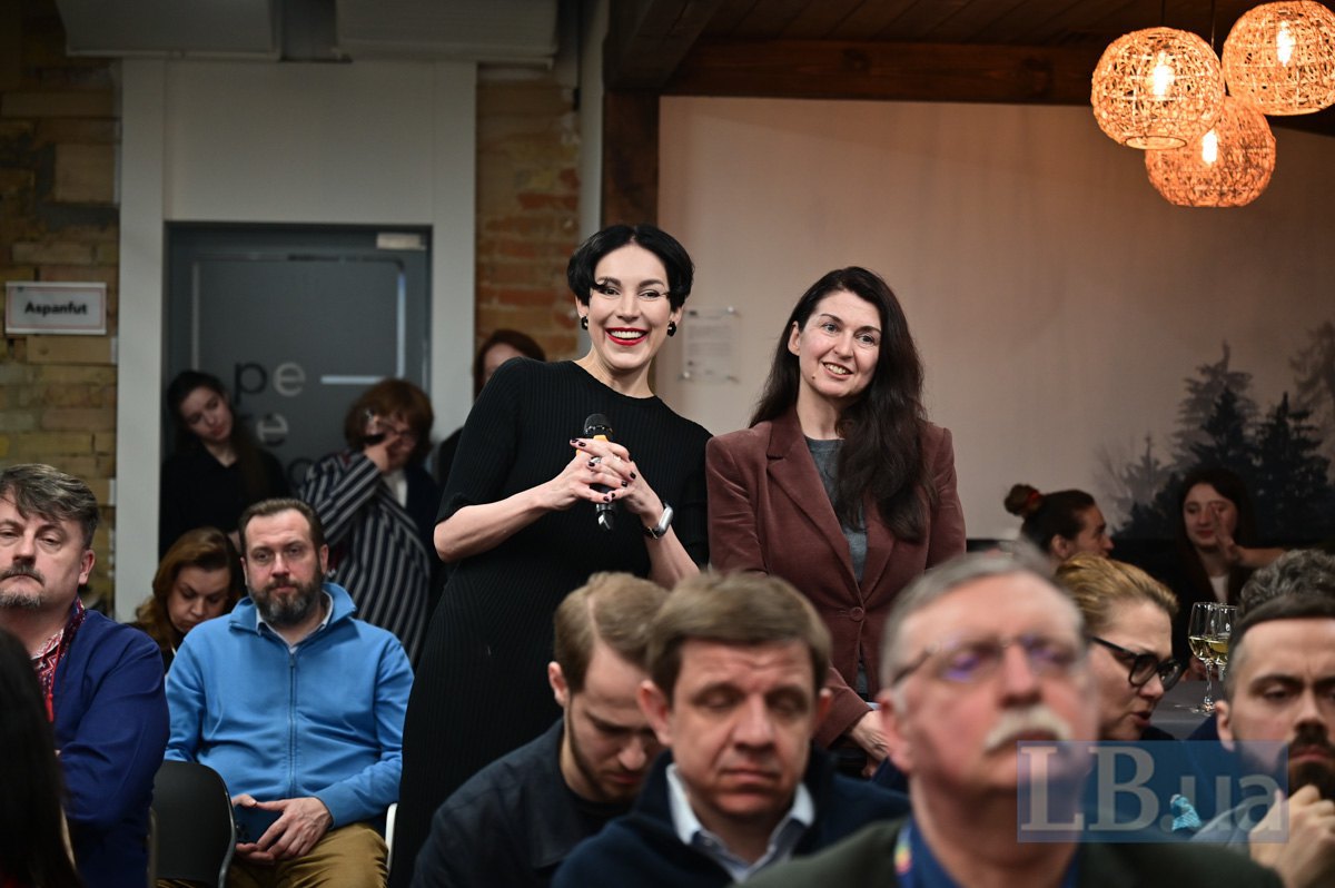 Шеф-редакторка LB.ua Соня Кошкіна та журналістка відділу «Київ» на LB.ua Леся Падалка