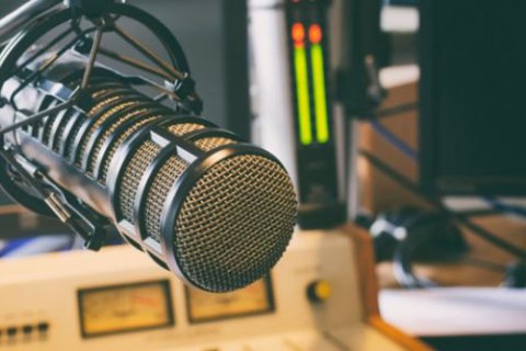 Европейские радиостанции ежечасно будут транслировать украинские песни