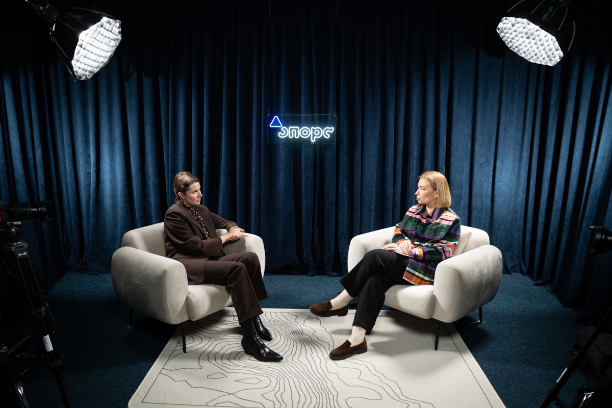 Любов Цибульська і Ольга Айвазовська 