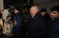 Лукашенко – мигрантам: "Кто хочет домой, поможем. Кто хочет на Запад – ловить не будем"