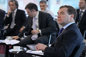 Медведев назвал катастрофой статистику по судимости бизнесменов