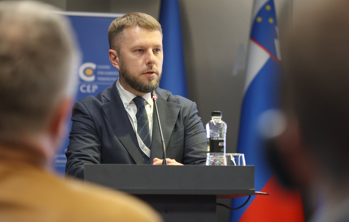 Олексій Рябикін 