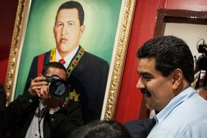 Венесуэла начинает расследование "отравления" Чавеса