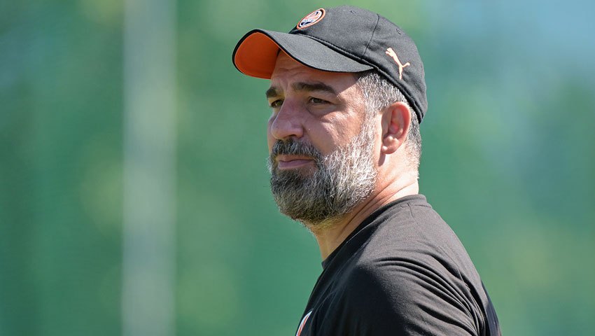 Арда Туран під час матчу