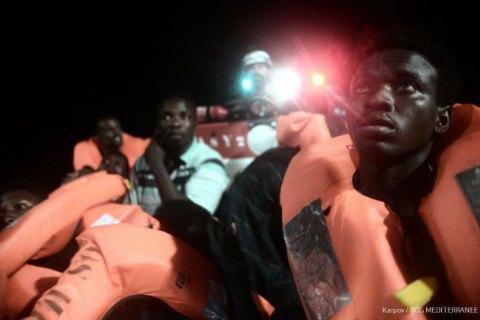 ООН зажадала від Італії і Мальти прийняти судно із 629 мігрантами