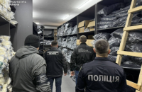 У Львівській області викрили виробництво підробного одягу італійських брендів