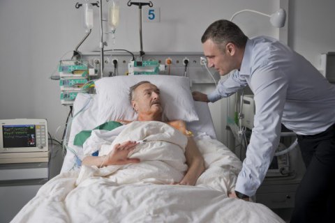 В Александровской больнице впервые имплантировали механическое сердце, - КГГА