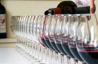 Безалкогольное красное вино снижает давление не хуже обычного, - ученые