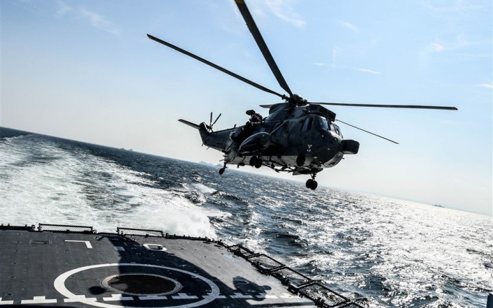 В Україну прибули британські гелікоптери Sea King