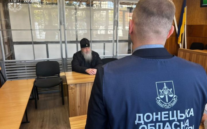 Настоятелю Святогірської лаври повідомлено про нову підозру за злочини проти миру. Його знову арештовано