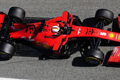 В Ferrari остановили производство