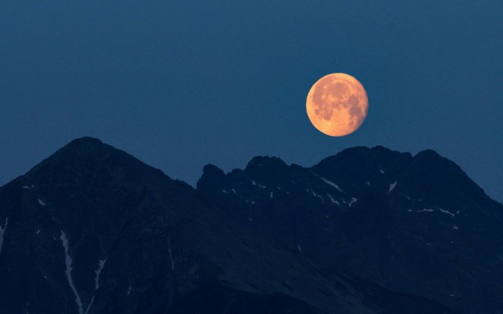 Південна Корея планує створити базу на Місяці до 2045 року