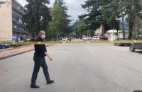 В Грузии вооруженный мужчина захватил отделение банка