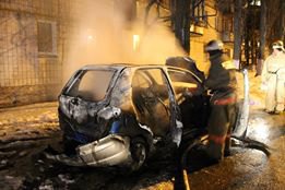 В Киеве сожгли машину журналиста "5 канала"