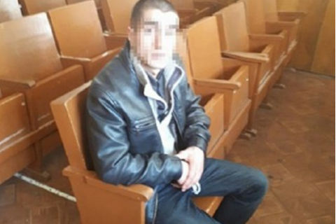 Разгромивший приемное отделение больницы во Львове и избивший медработников азербайджанец получил 2 года условно