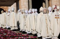 У Римі розпочався тритижневий Синод єпископів, на якому говоритимуть про права ЛГБТ-католиків