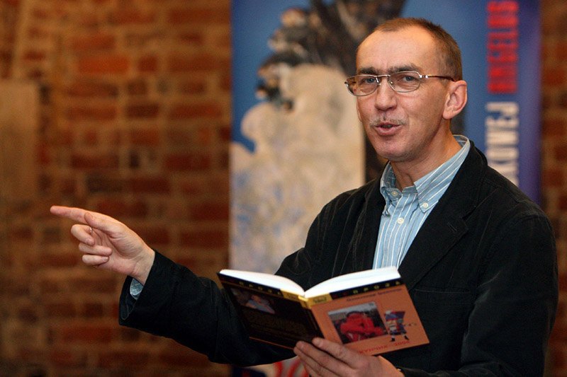 Олександр Ірванець, український письменник