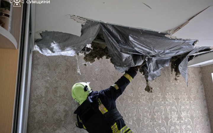 У Сумах війська РФ атакували БпЛА багатоквартирний житловий будинок