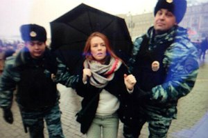 В Москве задержали 40 участников акции в поддержку телеканал "Дождь"