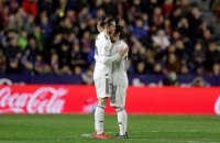 Игрок "Реала" не захотел праздновать свой гол в чемпионате Испании, отмахнувшись от партнера