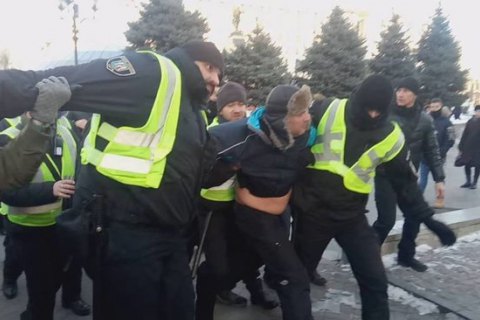 Помощника Савченко полиция задержала на Майдане в Киеве