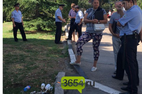 Бывший зампредседателя Ялтинского горисполкома пытался сжечь себя у входа в Приморский парк