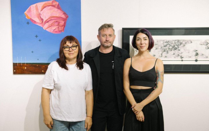 У Києві відкрили виставку на підтримку Патронатної служби бригади «Хартія»