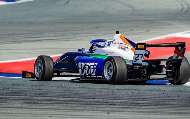 Історичне досягнення: українець Бондарев став чемпіоном Формули-4