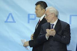 Азаров поставил Януковича детям в пример 