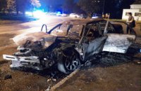 У Києві водій на "кубику" знищив рідкісний автомобіль