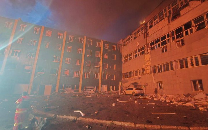 Головне за ніч та ранок понеділка, 31 березня: атака дронів на Київ, понад 170 боєзіткнень