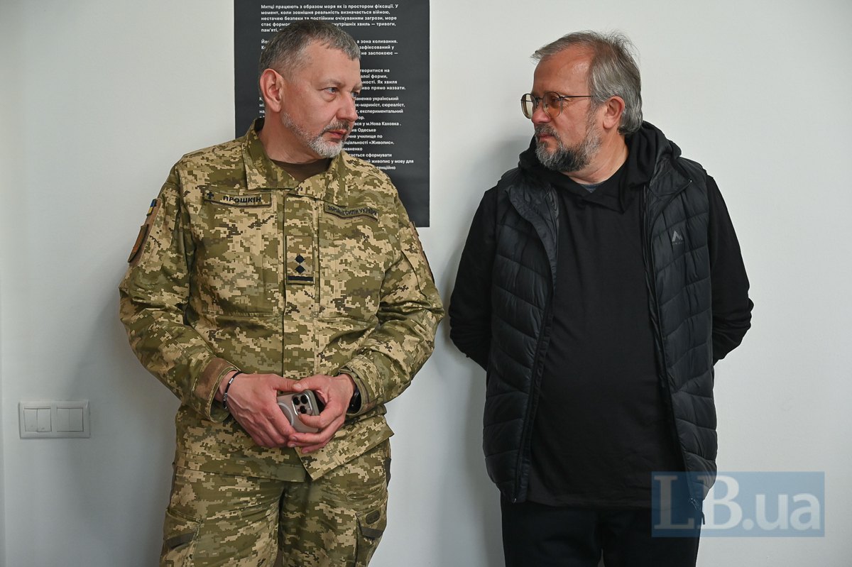 архімандрит Кирило Говорун, доктор філософських наук, Директор інституту імені Гаффінгтона, і Віктор Прошкін, капелан ЗСУ, Growford Institute (ліворуч)