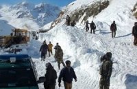 В Непале девятеро туристов погибли при сходе лавины