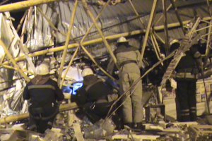Міліція знайшла винних у падінні крана в Харкові