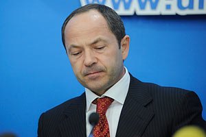 Тігіпко пообіцяв військовим поетапне підвищення пенсій