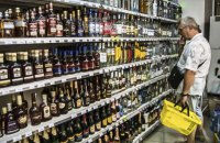 У Києві дозволять продавати алкоголь протягом обмеженого часу