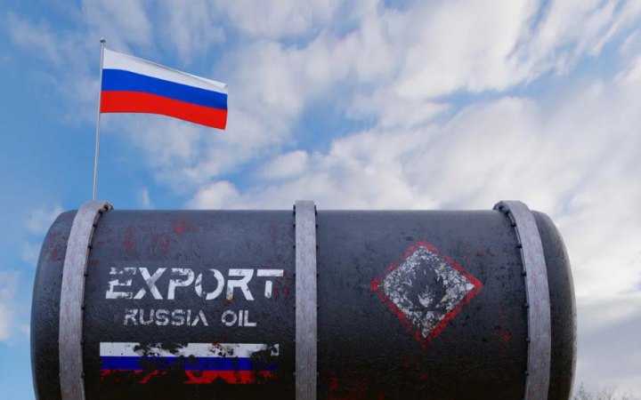 Європейські компанії продовжують транспортувати російську нафту, – Bloomberg