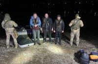 На Вінниччині прикордонники зупинили спробу трьох чоловіків потрапити до Молдови на матрацах