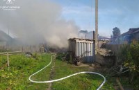 На Сумщині внаслідок ворожого обстрілу спалахнула пожежа