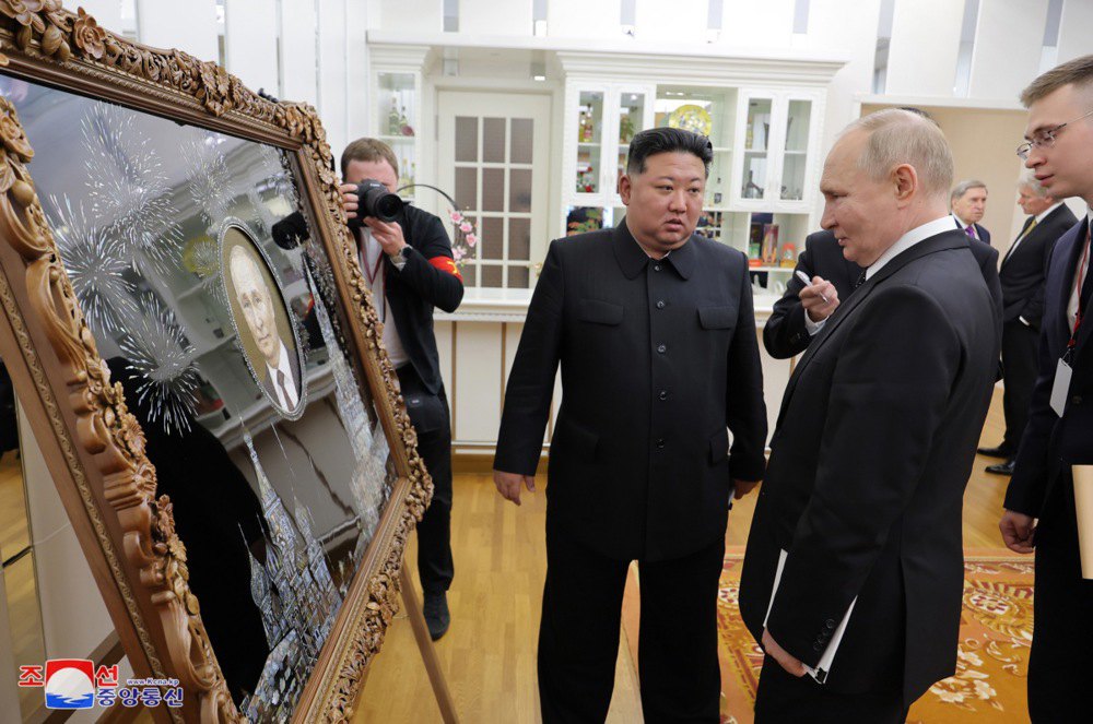 Путін і Кім Чен Ин під час зустрічі у Пхеньяні