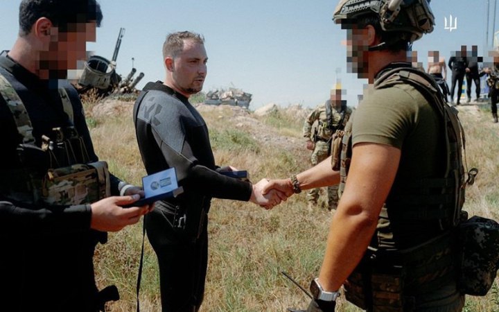 ​Буданов побував на позиціях ГУР на Зміїному  