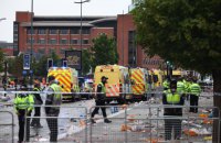 Авто в'їхало у натовп на святковому параді футбольного клубу в Британії (оновлено)