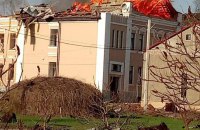 Росія вдарила по Вовчанську. Повністю зруйнована поліклініка, є двоє поранених (оновлено)