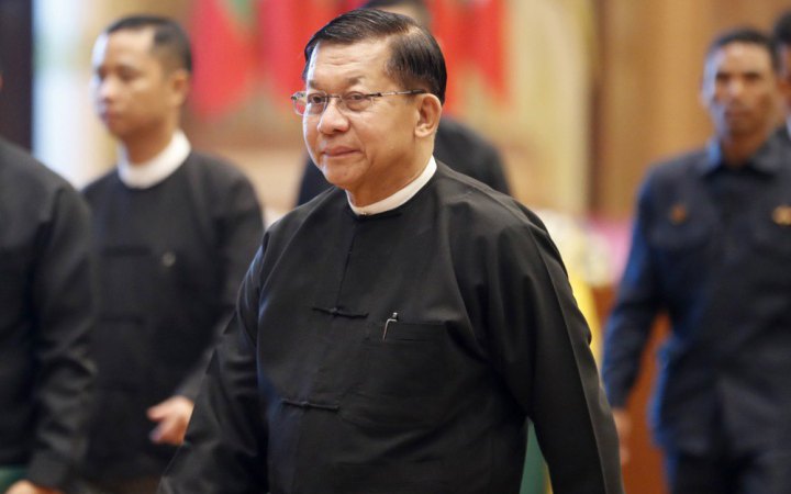 Парламент М'янми обрав сьогодні президентом голову хунти